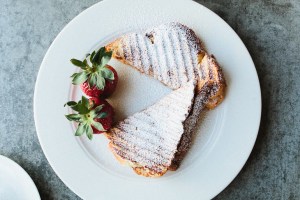 Grilled Mascarpone cheese with Apricots and Chocolate