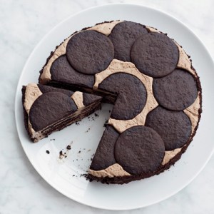 icebox-chocolate-cheesecake-recipe-fw0912-xl