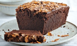 chocolate-coconut-pound-cake-940x560