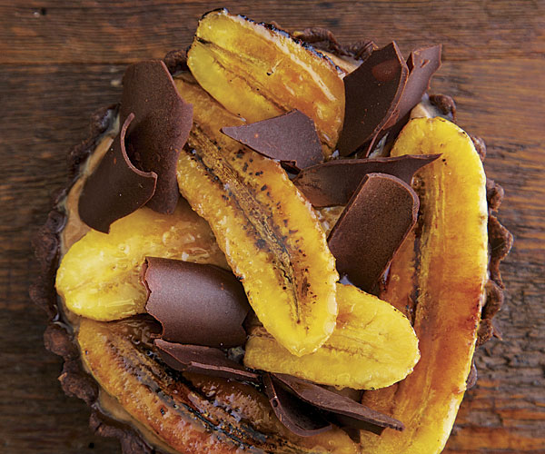 051137093-02-chocolate-caramelized-banana-tart-recipe_xlg